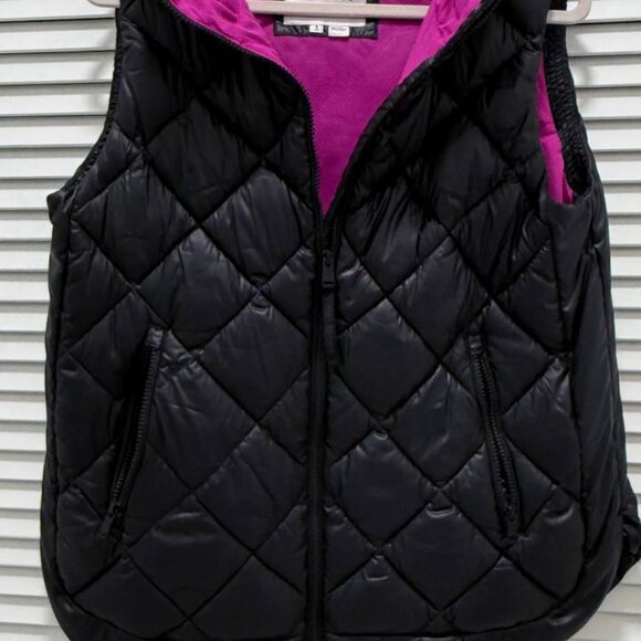 🔥 DKNY SPORT Quilted Puffer Vest – Reversible, Cozy & Stylish! - Picture 7 of 14
